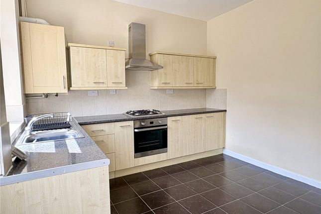 27, Aden Street, Oldham photo 4