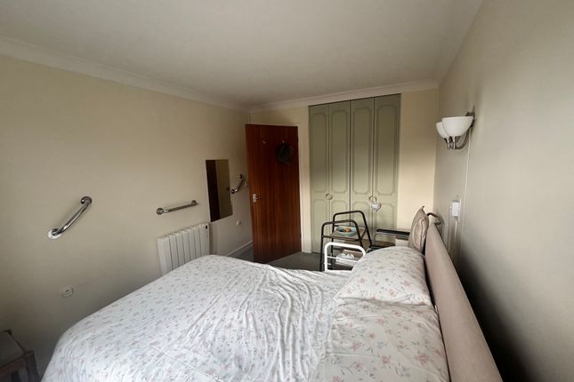 21, Brinton Lane, Hythe photo 4