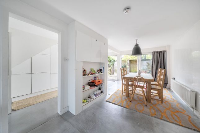 1 Fellbrook, Richmond photo 3