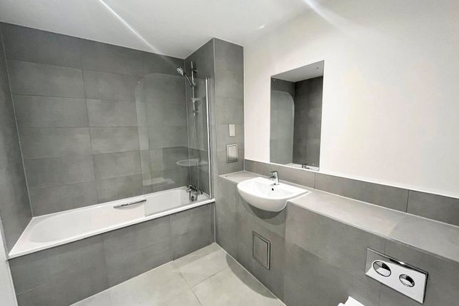 Flat 111, Caspian View,, Buckingham Road, Milton Keynes photo 3