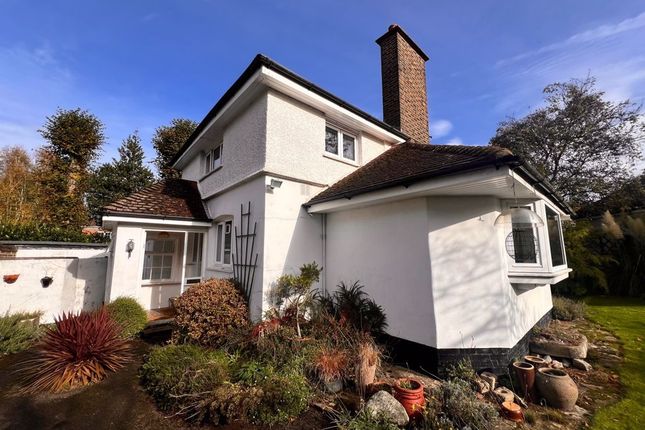 4-bed house on Little Boxdale, Deans Lane, Tadworth, £925,000