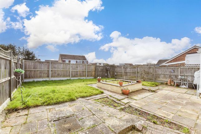 57, Sandpiper Road, Whitstable photo 2