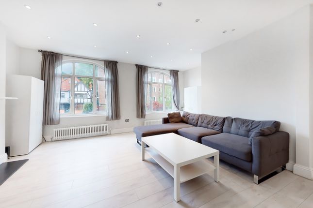 Flat to rent in Finchley Road, London