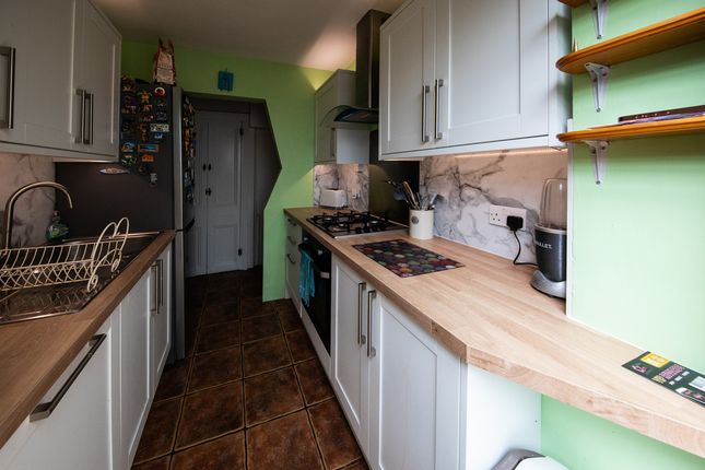 Flat The Garden Flat, 36, St Andrews Square, Surbition photo 3