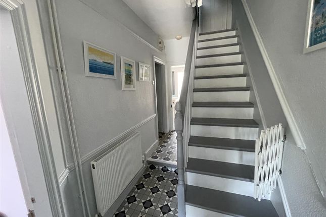 48, Station Road, Crewkerne photo 2
