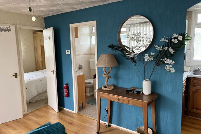 42 Lavernock Point, Fort Road, Lavernock photo 4