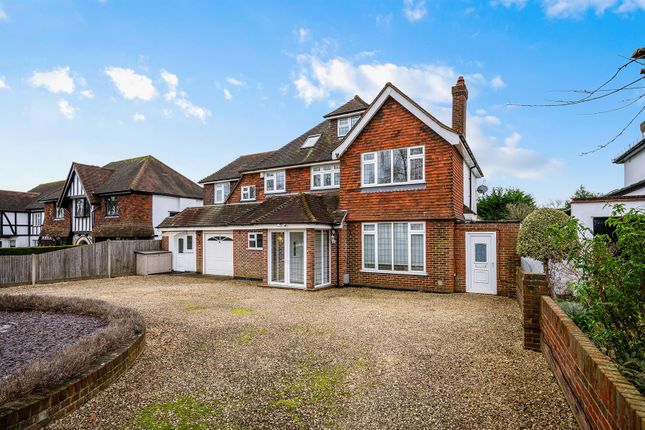 Thumbnail Detached house for sale in Southway, Carshalton