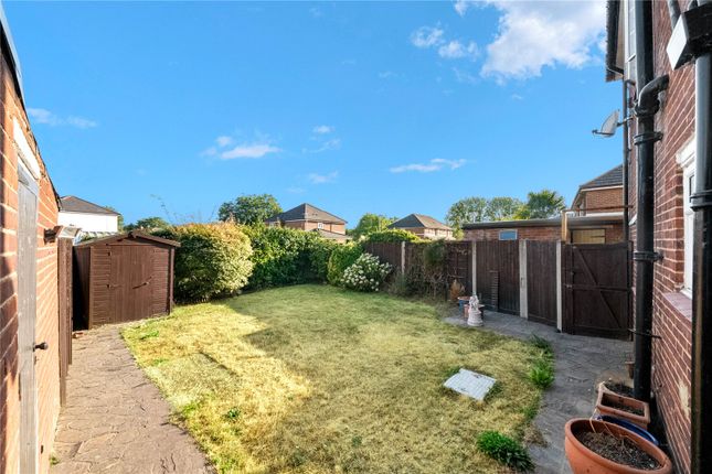 57, Broadwater Gardens, Uxbridge photo 4