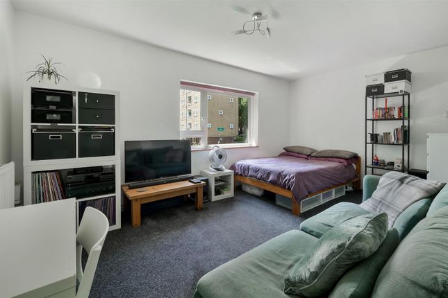 Studio flat on Flat 7 Staveley, Varndell Street, London, £239,950