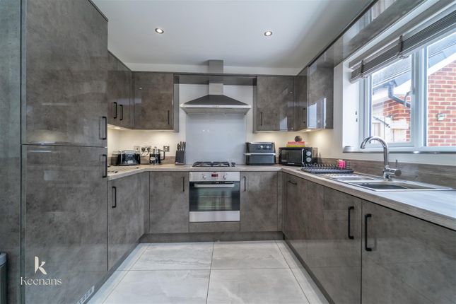 7, Millicent Way, Blackburn photo 4