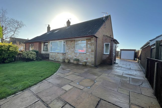 Thumbnail Bungalow for sale in Lindadale Avenue, Thornton