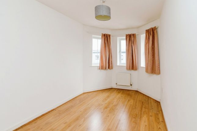 Flat for sale in Walker Road, Walsall, West Midlands