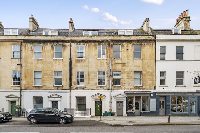 Flat for sale in Walcot Terrace, Bath, Somerset