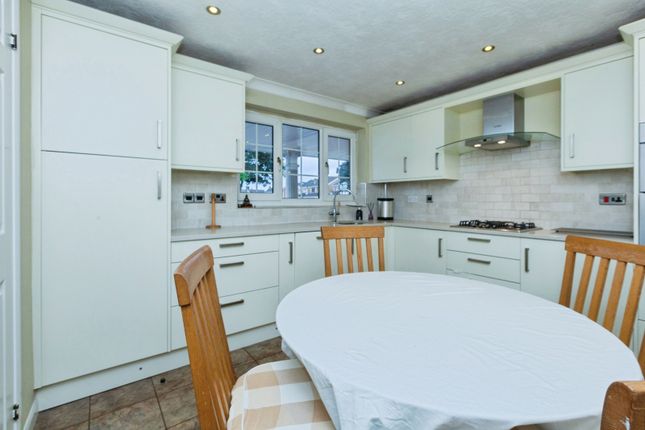 2, Mallard Drive, Leicester photo 4