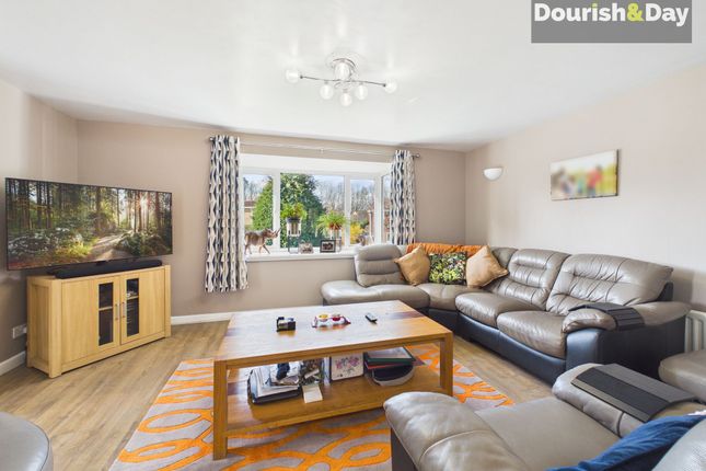 3 Delamere Lane, Stafford photo 2