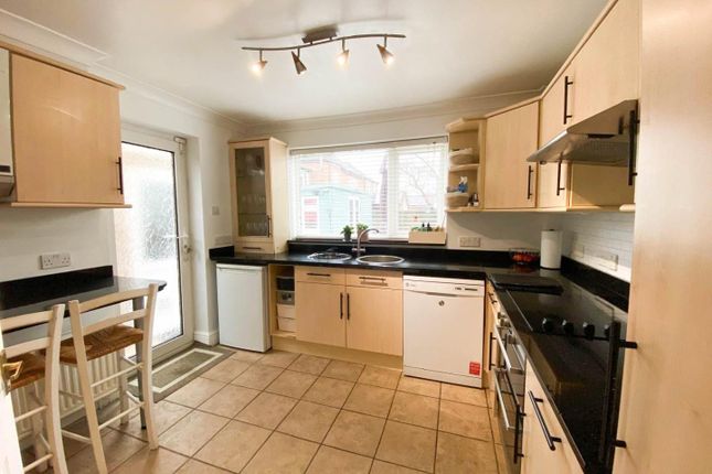 3, Willow Way, Hauxton, Cambridge photo 2