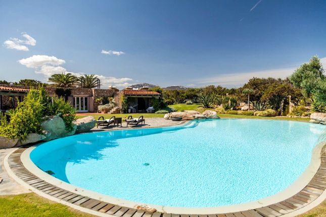 Villa for sale in Punta Volpe, 07026 Porto Rotondo Ss, Italy