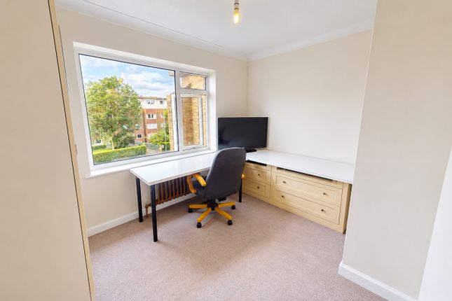 Flat 9, Devonshire Court, The Drive, Hove photo 4