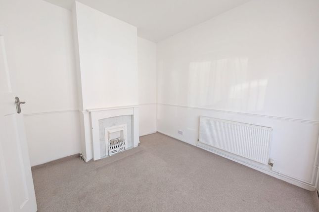 79, Agincourt Road, Portsmouth photo 2