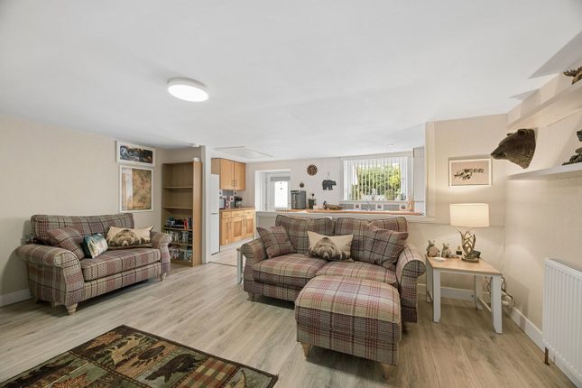 8, Holmes Farm Lane, Broxburn photo 4