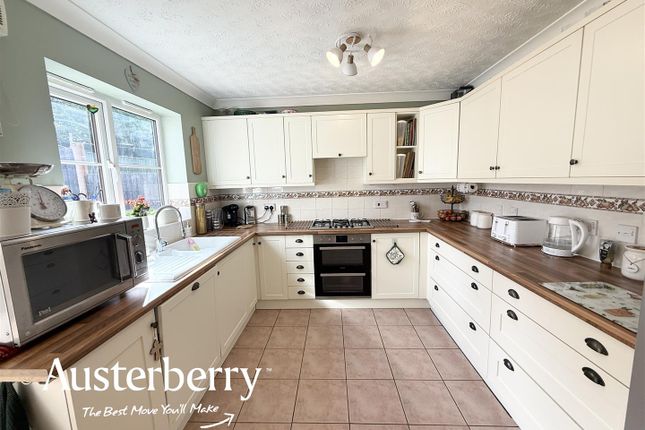 Charolais Crescent, Stoke-On-Trent photo 3