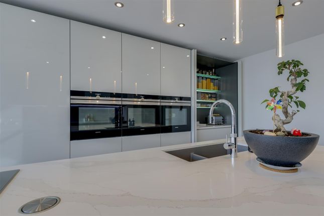 Feature Ovens