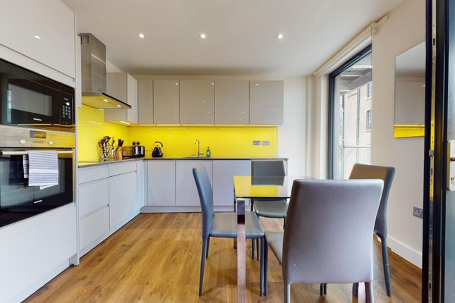 2-bed flat on 80, 301, Back Church Lane, London, £3,100/mo