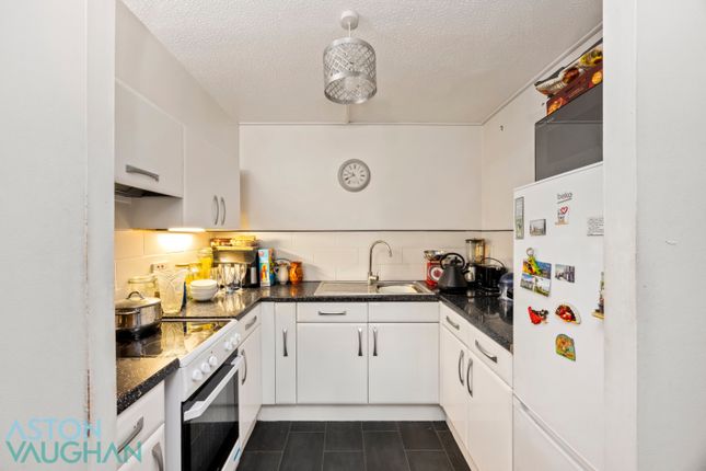 Flat 10, College Court, Brighton photo 2