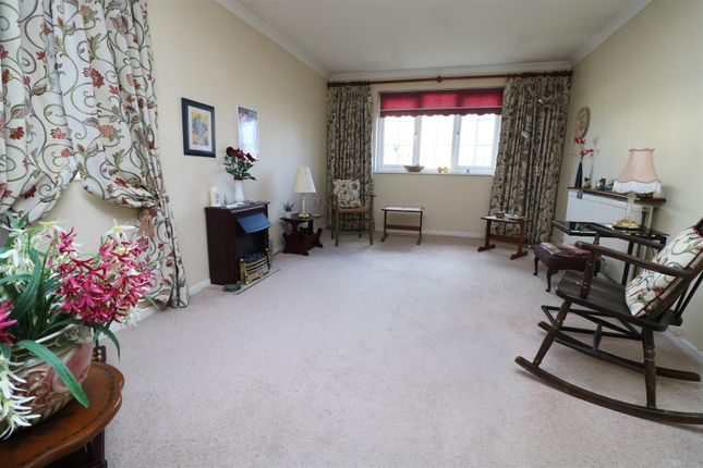 6, Nightingale Road, Trowbridge photo 3