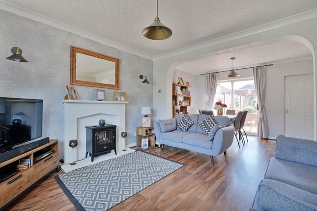Open Plan Living / Dining Area