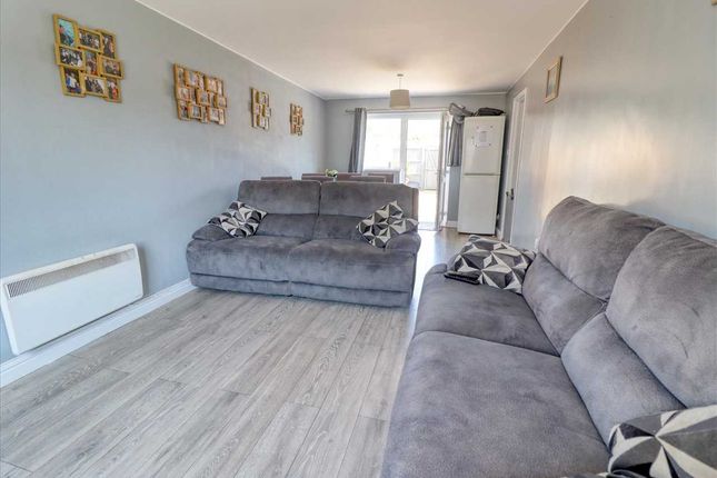 7, Langham Drive, Clacton on Sea photo 2