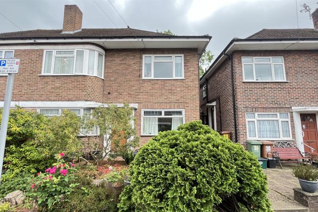 Thumbnail Flat to rent in Falcourt Close, Sutton