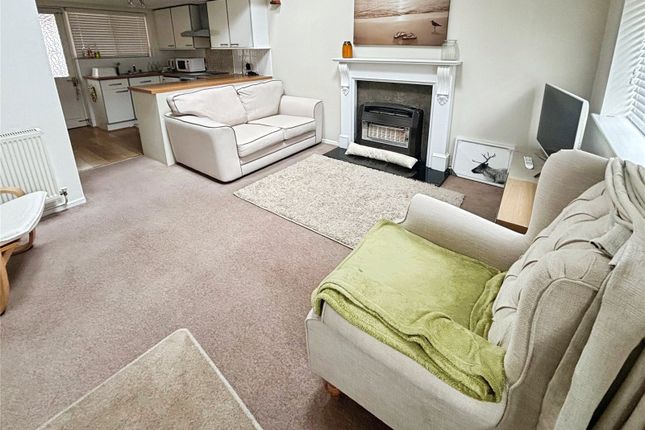 14, Grasmere Avenue, Wolverhampton photo 2