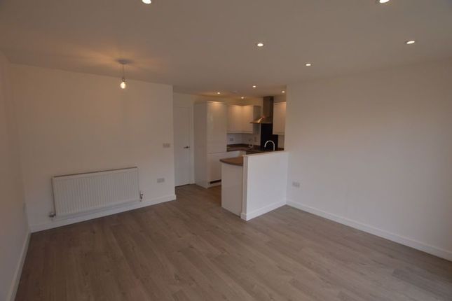 Ringway Road, St. Albans photo 4