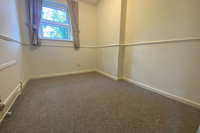 165, Broadwater Crescent, WELWYN GARDEN CITY photo 5