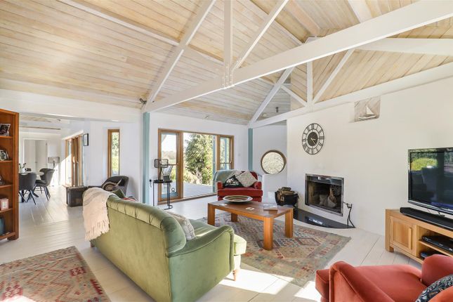 The Lodge, Hollingham Lane, Stroud photo 3