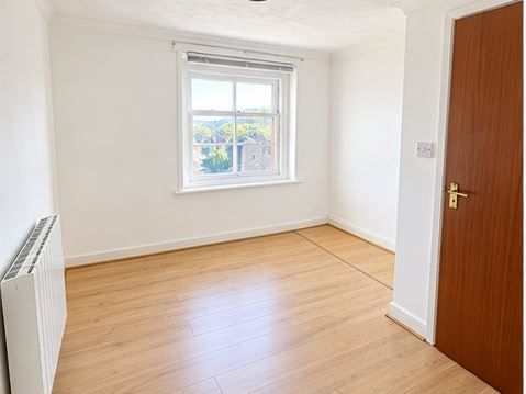 Flat 3 9, The Hill, Gravesend photo 5