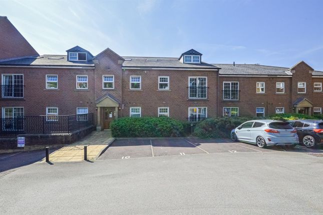 Thumbnail Flat to rent in St Christophers Walk, Wakefield