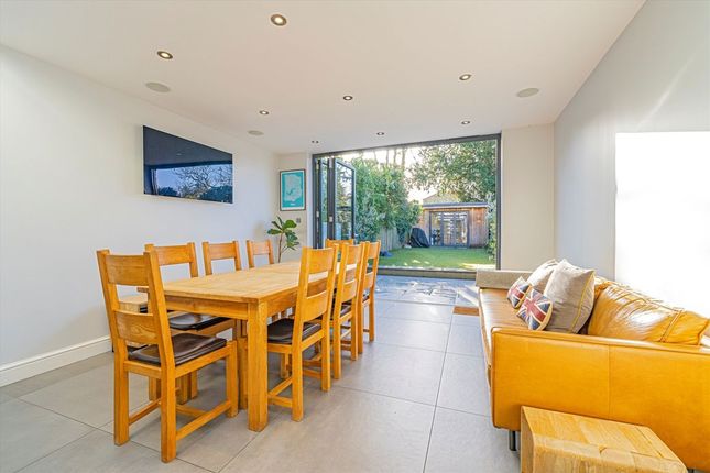 26, Albert Road, Teddington photo 4