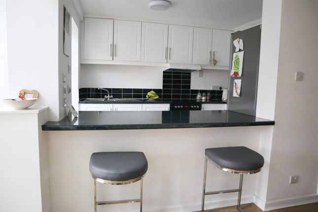 12, Fosseway, Clevedon photo 4