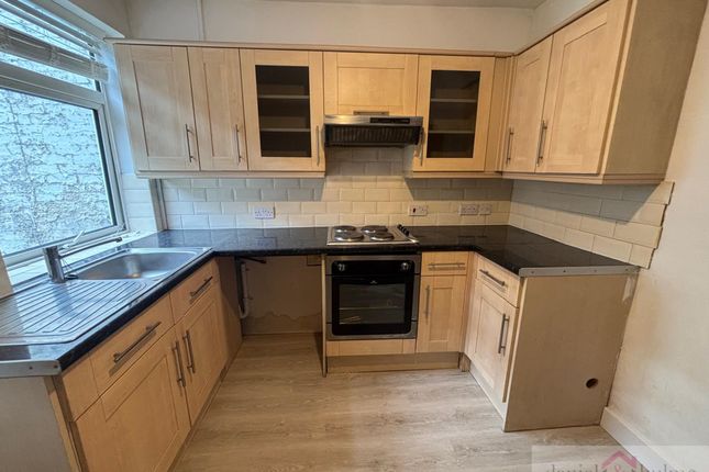 5 London Street, Leek photo 4