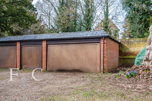 Mews house for sale in Wormleybury, Broxbourne, Hertfordshire