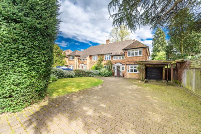 Thumbnail Semi-detached house for sale in Newlands Close, Edgware