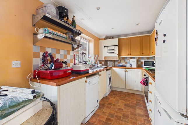 8 Lychgate Park, Crediton photo 2