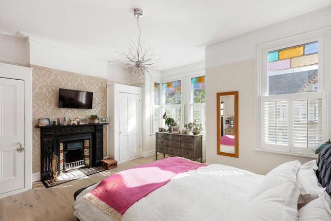 Terraced house for sale in Longbeach Road, Clapham Common
