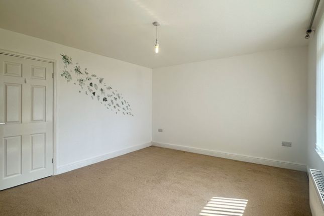 12 Glan Yr Afon Court, Swansea photo 2