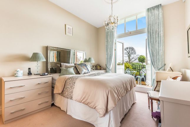 King Edward VII Apartments,130, Kings Drive, Midhurst photo 3