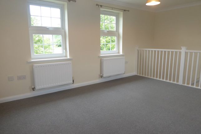 Flat for sale in The Gables, Bourne