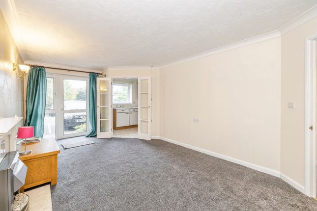 1, Crosfield Court, 244-248, Lower High Street, Watford photo 3