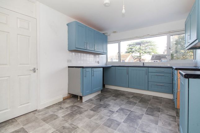 Fearnley Crescent, Bedford photo 4